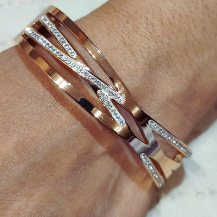 Crisscross Harmony Crush Cuff