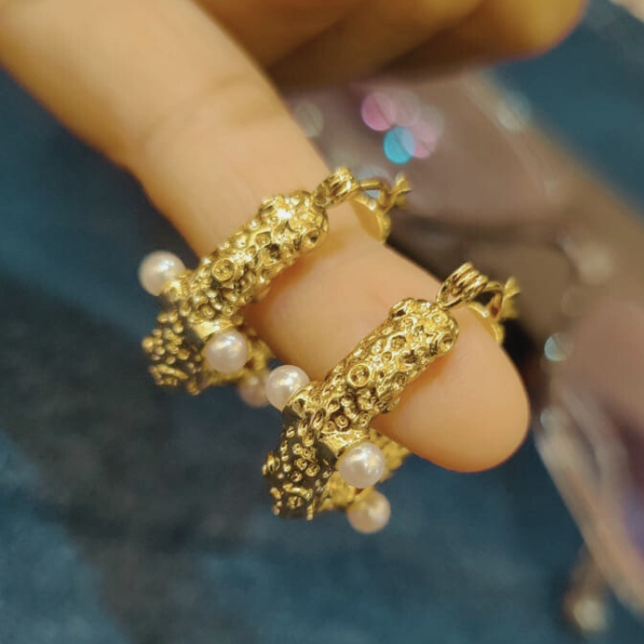 Pearl Crust Hoops