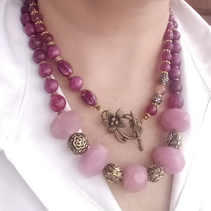 Vintage Sangria Necklet
