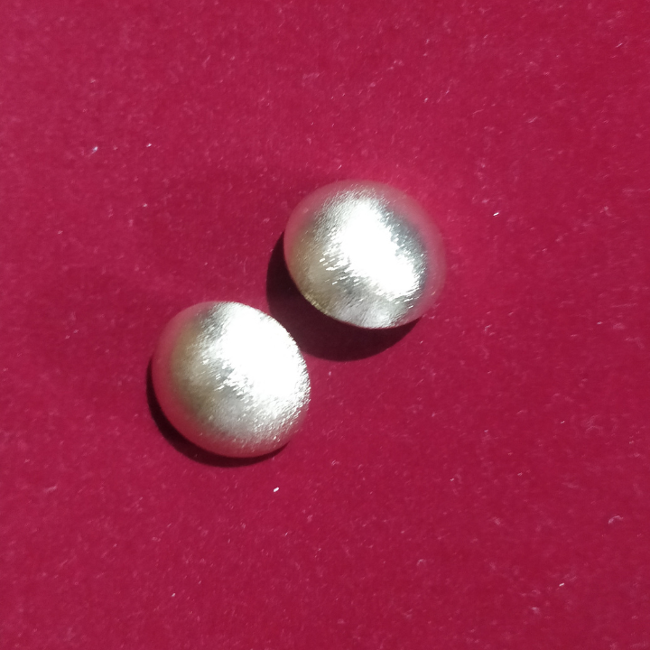 Lunar Frost Domes Studs