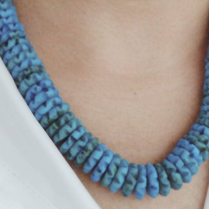 Ocean Ruffle Collar