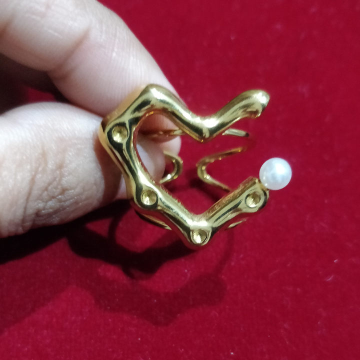 Bold Heart Adjustable Ring