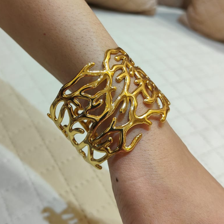 Coral Cuff – Statement Open Bangle