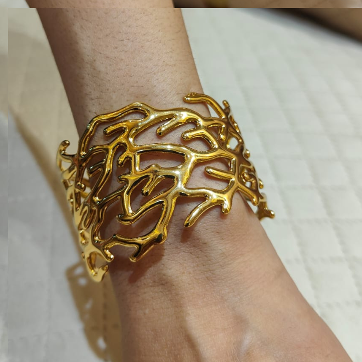 Coral Cuff – Statement Open Bangle