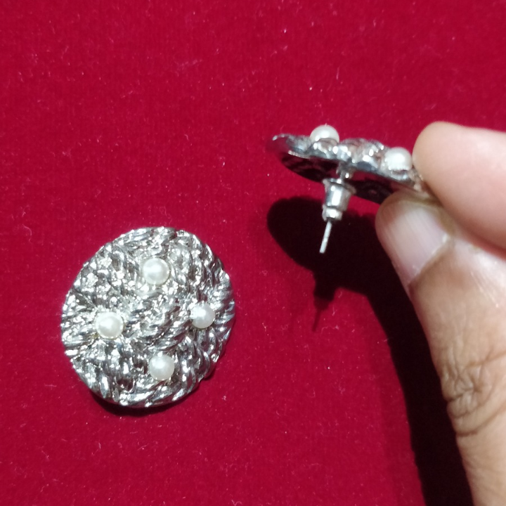 Pearl Woven Studs