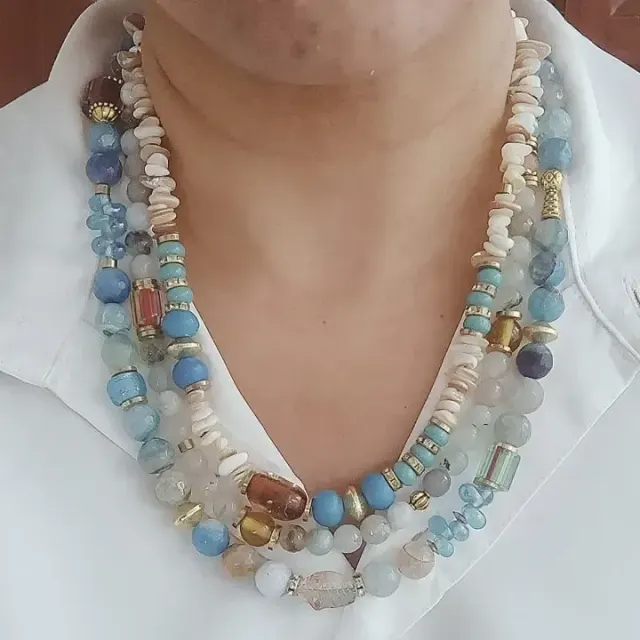 Raivya Tidal Aira — Three-Layered Shell, Agate & Turquoise Neckwear