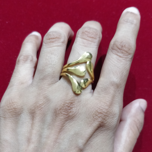 Sculpted Surge Adjustable Ring