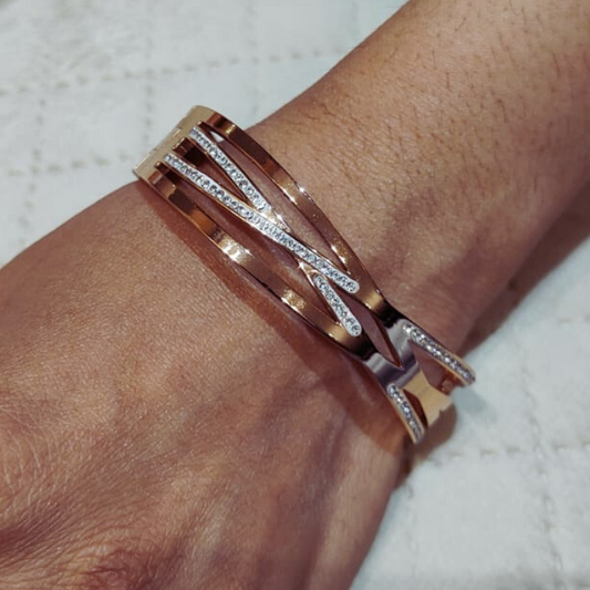 Crisscross Harmony Crush Cuff