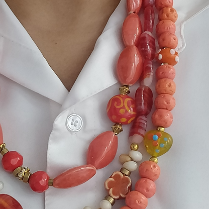 Gupshup Gulmohar Neckpiece