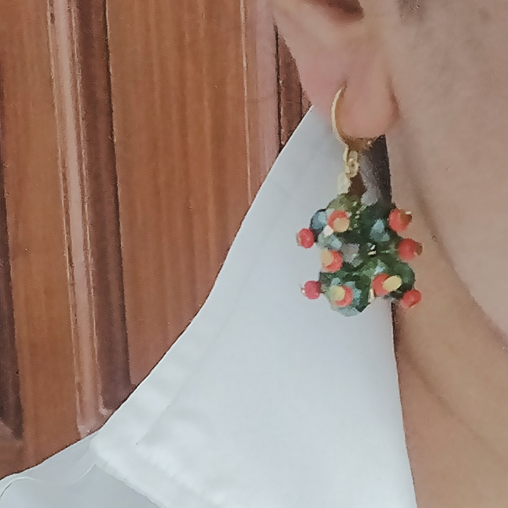 Evergreen Noël — Handcrafted Glass Tree Earrings