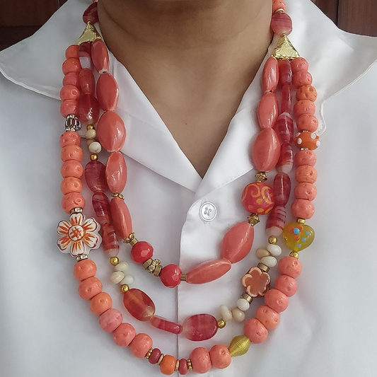 Gupshup Gulmohar Neckpiece