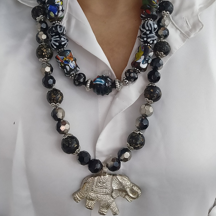 Saaz-e-Siyah Mosaic Gajdhara Set