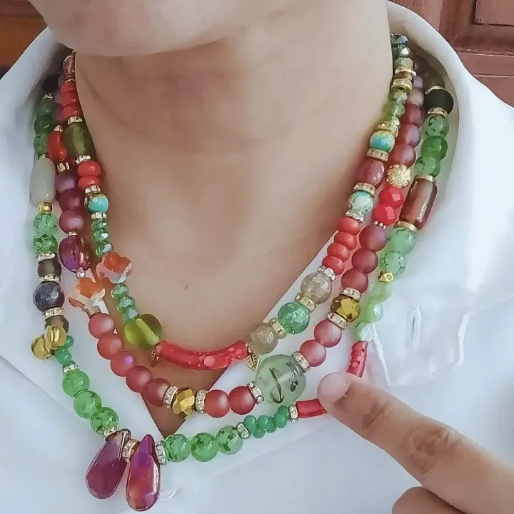Rangilo Jalsa — Three-Layered Jade & Coral Neckwear — view 4